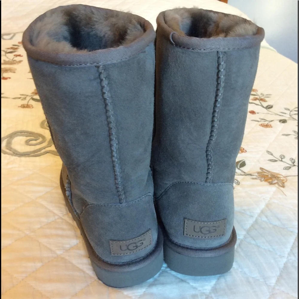 UGG Classic short boots